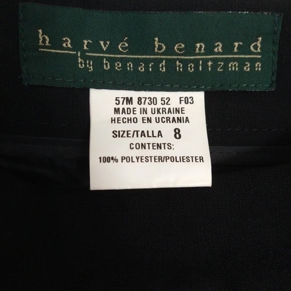Harve benard by benard holtzman black skirt with slit on side and zipper. Size 8 - Picture 7 of 8